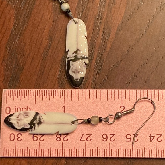 White Wolf handcrafted Earrings - Picture 7 of 8